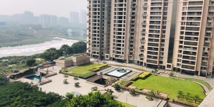 Eon Water Front 4BHK Flat / Apartment 4088sqft